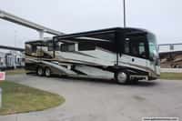 61972 - 43' 2013 Winnebago Tour 42GD 450hp Cummins w/4 Slides Image 1