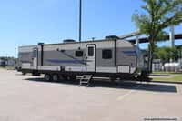 62678 - 36' 2019 Kz Sportsmen Le 332BHKLE w/2 Slides - Bunk House Image 1