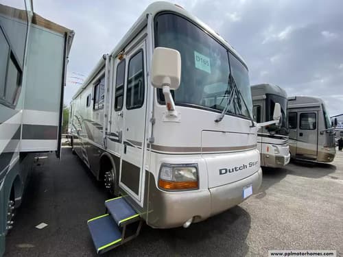 62688 - 38' 2000 Newmar Dutch Star 3883 300hp Cummins w/Slide Image 1