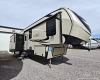 61122 - 36' 2017 Keystone Laredo 325RL w/3 Slides Image 1