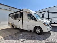 63621 - 25' 2016 Leisure Travel Unity U24MB w/Slide Image 1