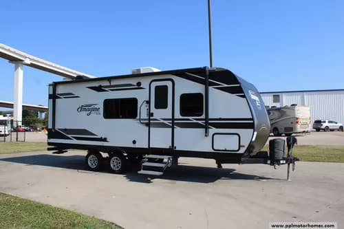 61111 - 26' 2021 Grand Design Imagine Xls 22MLE w/Slide Image 1