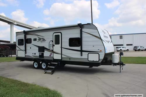 60746 - 28' 2020 Jayco Jay Flight Slx 245RLS w/Slide Image 1