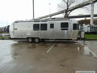 58201 - 30' 2020 Airstream Flying Cloud 30FB BUNK - Bunk House Image 1