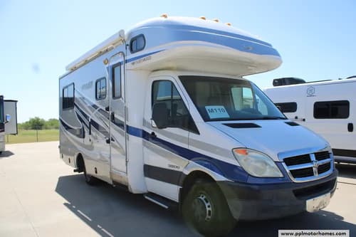 64247 - 25' 2008 Fleetwood Pulse 24D w/Slide Image 1