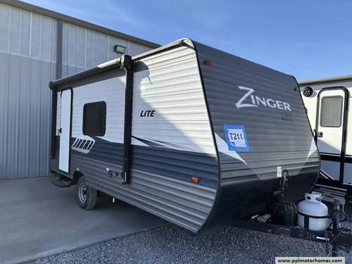 61620 - 22' 2018 Crossroads Zinger Lite 18RB Image 1