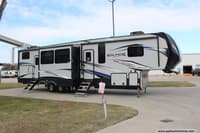 55064 - 40' 2019 Keystone Avalanche 379BH w/4 Slides - Bunk House Image 1