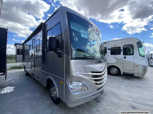 61050 - 32' 2014 Fleetwood Storm 32V w/2 Slides Image 1