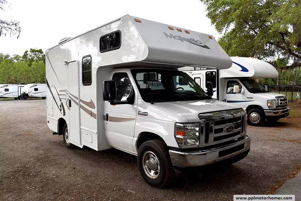 2018 Thor Majestic 19G 19G | M124SF | by PPL Motor Homes