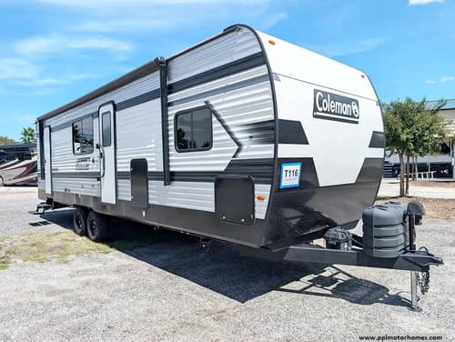 64759 - 32' 2025 Keystone Coleman Lantern 28BHS w/Slide - Bunk House Image 1