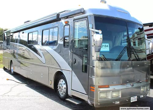 64555 - 40' 2003 Fleetwood American Eagle 40G 400hp Cummins w/2 Slides Image 1