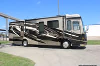 60501 - 35' 2013 Newmar Ventana 3434 340hp Cummins w/3 Slides Image 1