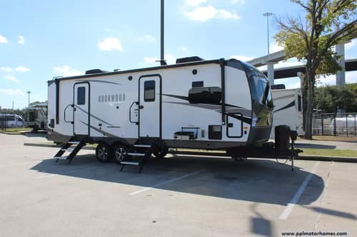 61215 - 29' 2023 Forest River Rockwood Ultra Lite 2608BS w/2 Slides Image 1
