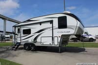 62455 - 26' 2020 Keystone Cougar 23MLS w/2 Slides Image 1