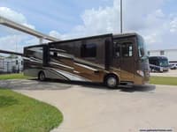 56418 - 40' 2017 Newmar Ventana Le 4042 360hp Cummins w/3 Slides - Bunk House Image 1