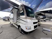 62267 - 32' 2011 Four Winds Serrano 31V Maxxforce w/2 Slides Image 1