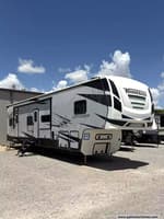 63836 - 43' 2020 Winnebago Spyder 36GWS w/2 Slides - Toy Hauler Image 1