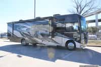 61704 - 37' 2020 Thor Challenger 35MQ w/2 Slides Image 1