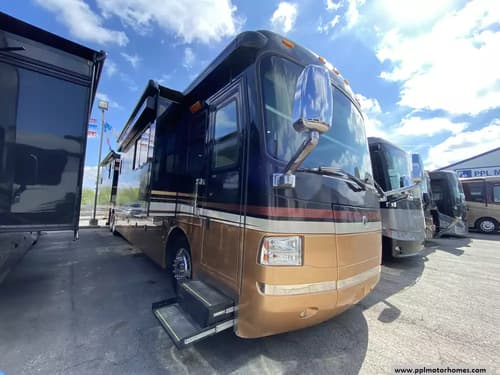 62574 - 45' 2009 Monaco DYNASTY 500hp Cummins w/4 Slides Image 1