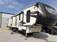 62406 - 42' 2018 Heartland Elkridge 38RSRT w/5 Slides - Bunk House Image 1