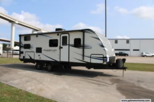 64464 - 27' 2020 Keystone Passport Sl 240BH w/Slide - Bunk House Image 1