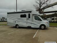 58054 - 26' 2022 Tiffin Wayfarer 25RW w/Slide Image 1