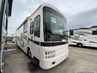 59764 - 38' 2001 Fleetwood Discovery 37U 330hp Caterpillar w/2 Slides Image 1