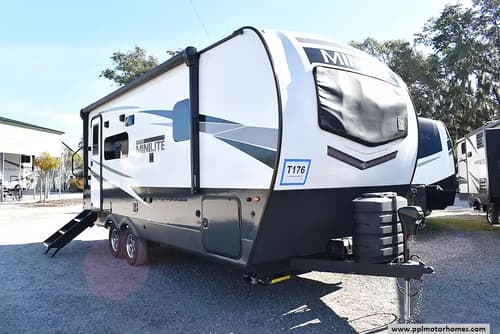 61591 - 23' 2024 Forest River Rockwood Mini Lite 2205S w/Slide Image 1