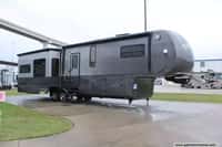 61889 - 42' 2012 Forest River Dynamax Trilogy 3800D3 w/3 Slides Image 1