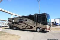 61511 - 41' 2011 Fleetwood Discovery 40X 380hp Cummins w/3 Slides Image 1