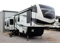 55612 - 37' 2022 Heartland Big Country M-3155RLK w/3 Slides Image 1