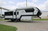 62921 - 34' 2024 Brinkley RV Brinkley Z 3100 w/3 Slides Image 1