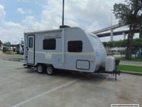 56314 - 19' 2015 Winnebago Micro Minnie 1706FB Image 1