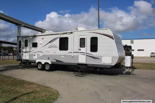 61740 - 33' 2013 Jayco Jay Flight 29RLDS w/2 Slides Image 1