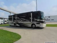 56030 - 36' 2011 Tiffin Phaeton 36QSH 380hp Cummins w/4 Slides Image 1