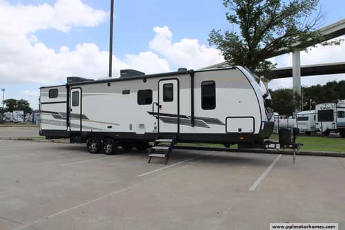 63662 - 36' 2021 Cruiser RV Radiance 30DS w/2 Slides - Bunk House Image 1