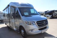 54771 - 25' 2022 Leisure Travel Unity U24IB Image 1