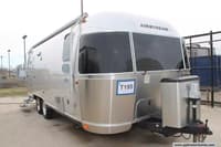 55301 - 25' 2017 Airstream Flying Cloud 25FB Image 1