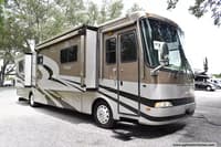 61222 - 40' 2005 Holiday Rambler Endeavor 40PDQ 400hp Cummins w/4 Slides Image 1