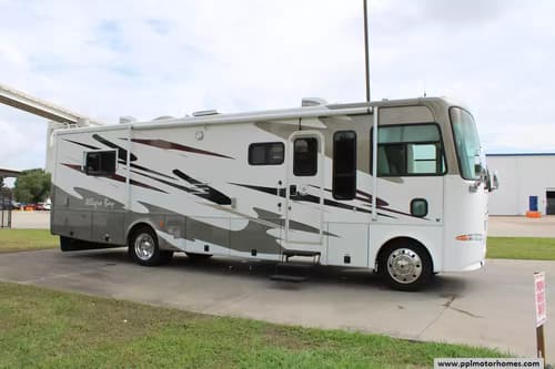 63968 - 35' 2005 Tiffin Allegro Bay ALL w/2 Slides Image 1