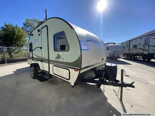 61405 - 20' 2015 Forest River R-Pod 178 w/Slide Image 1