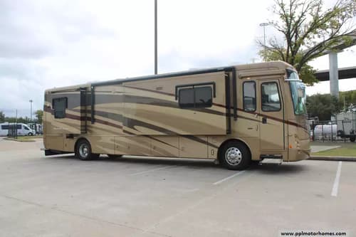 60367 - 41' 2007 Newmar Dutch Star 4023 400hp Cummins w/4 Slides Image 1