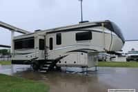 62822 - 36' 2022 Jayco Pinnacle 32RLTS w/3 Slides Image 1