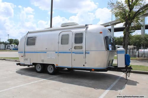 64735 - 21' 1992 Airstream Sovereign SOVEREIGN Image 1