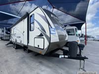 64353 - 32' 2017 Cruiser RV Fun Finder 27IK w/2 Slides Image 1