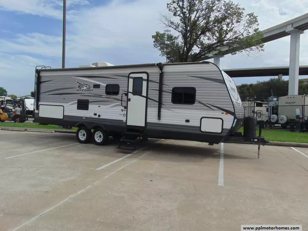 2018 Jayco Jay Flight 27BHS 27BHS | T135 | PPL Motor Homes