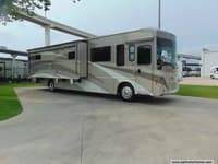 52813 - 39' 2008 Winnebago Journey 39Z 350hp Cummins w/3 Slides Image 1