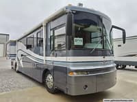 60752 - 40' 2002 Winnebago Ultimate Freedom 40JD 350hp Cummins w/2 Slides Image 1