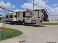 57057 - 41' 2014 Heartland Bighorn 3875FB w/3 Slides Image 1