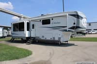 60642 - 42' 2022 Forest River Palomino Columbus 384RK w/3 Slides Image 1